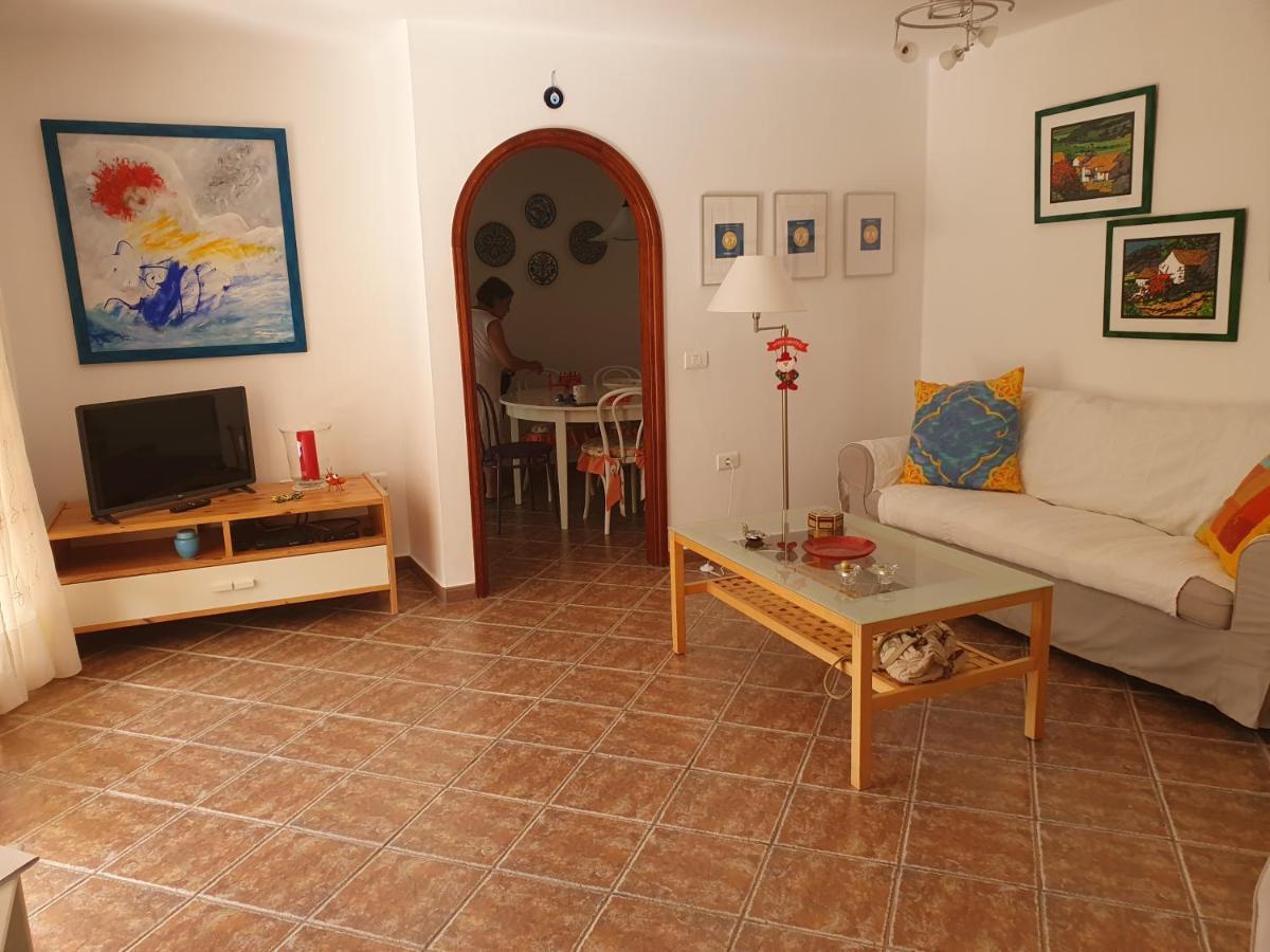 Casa Panchita -Maravillosas Vistas Al Mar Y Montana أَغايتي المظهر الخارجي الصورة